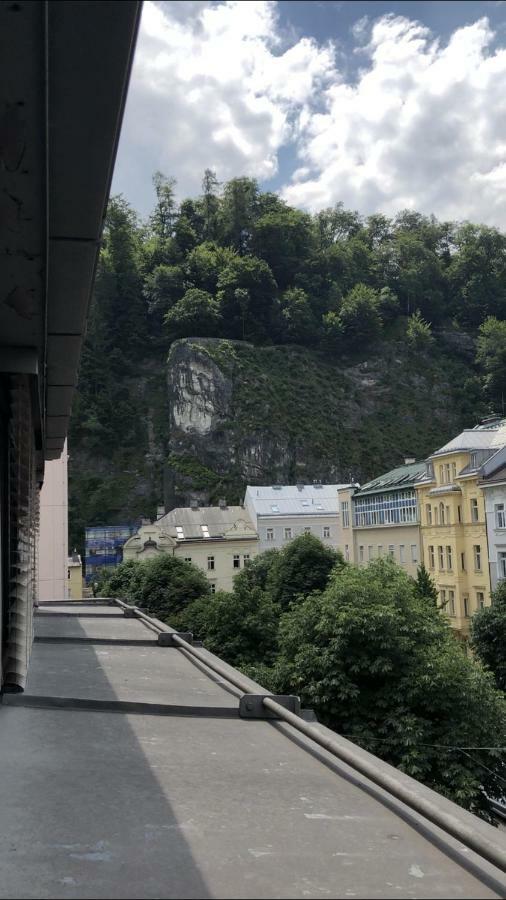 Stilvolle Wohnung Im Herzen Salzburgs Exterior photo