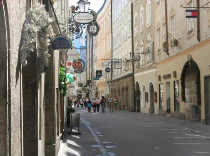 Stilvolle Wohnung Im Herzen Salzburgs Exterior photo